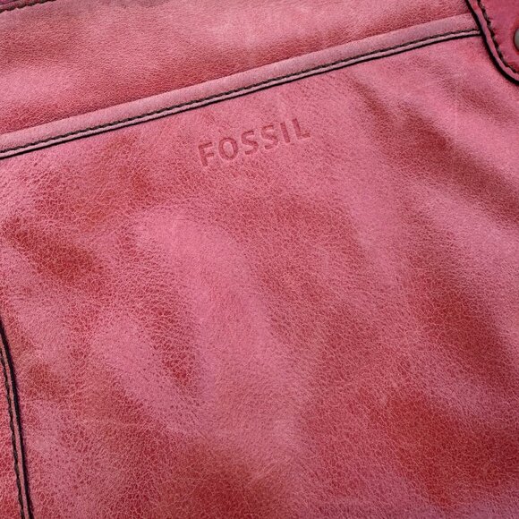 Coral Red Pink Salmon Leather Fossil Crossbody Purse - Picture 12 of 12